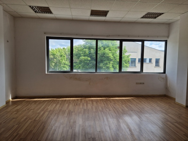 Da affittare  Ufficio Pleven , Industrialna zona - Zapad , 35 mq | 42582560