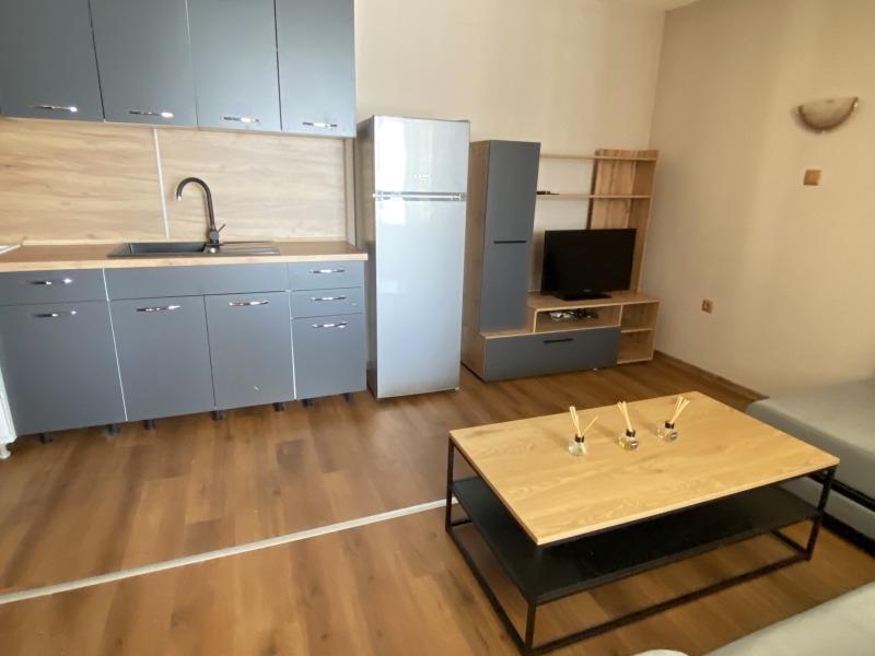 Kiadó  2 hálószobás Burgas , Slavejkov , 76 négyzetméter | 98071367