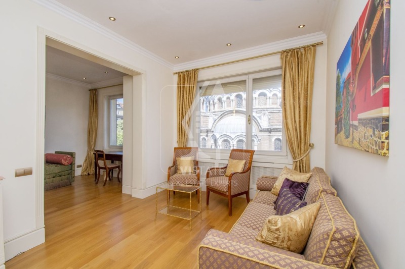 A louer  2 chambres Sofia , Tsentar , 78 m² | 40120642