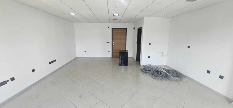 В аренду  Офис Кърджали , Център , 42 кв.м | 27701533 - изображение [2]
