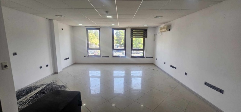 В аренду  Офис Кърджали , Център , 42 кв.м | 27701533