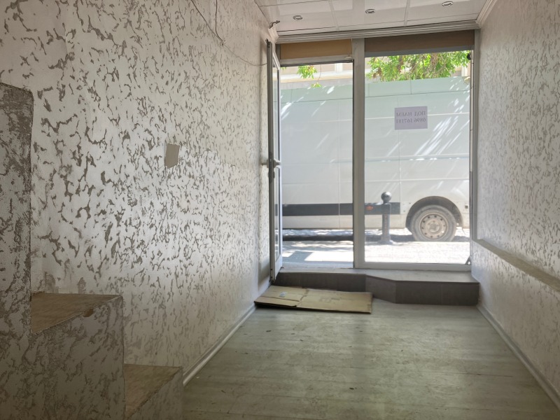 Te huur  Winkel Plovdiv , Tsentar , 43 m² | 68700127 - afbeelding [6]