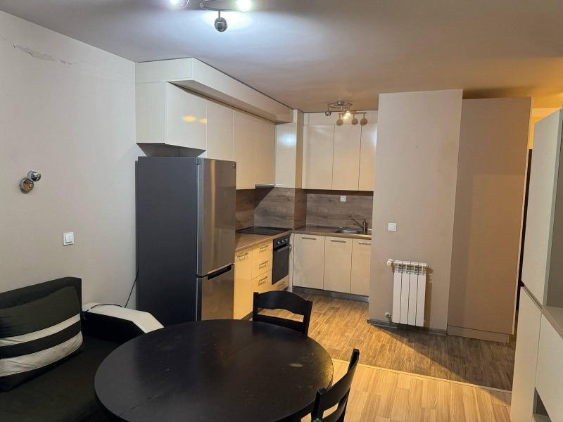 Zu vermieten  1 Schlafzimmer Sofia , Druschba 2 , 60 qm | 27294055
