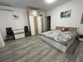 1 Schlafzimmer Zentar, Burgas 5