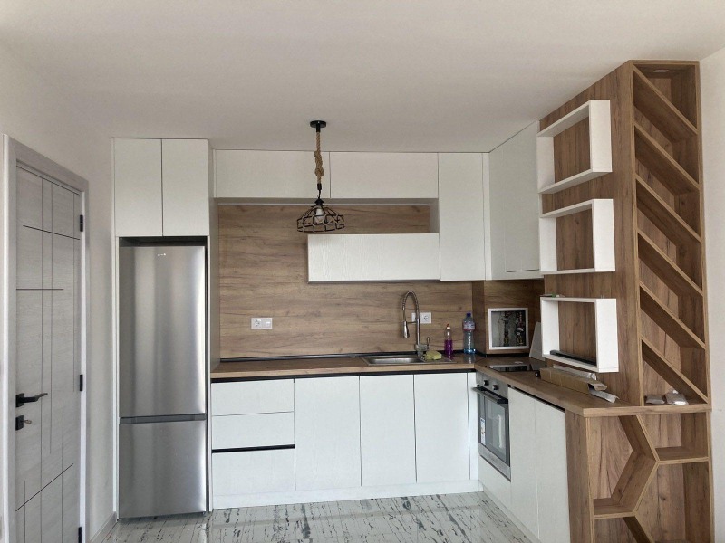A louer  1 chambre Plovdiv , Hristo Smirnenski , 70 m² | 68822088
