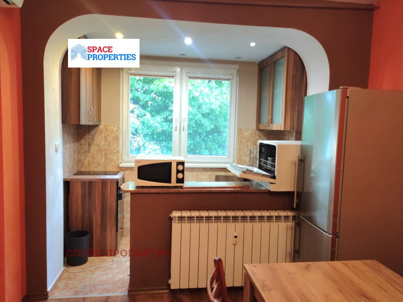 Do wynajęcia  1 sypialnia Sofia , Zapaden park , 60 mkw | 15574533 - obraz [3]