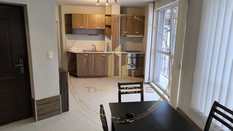 Zu vermieten  3 Schlafzimmer Warna , Kolhozen pazar , 110 qm | 48326267