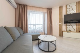 1 bedroom m-t Alen mak, Varna 6