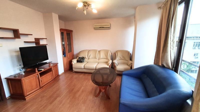 Te huur  2 slaapkamers Plovdiv , Tsentar , 80 m² | 19024338