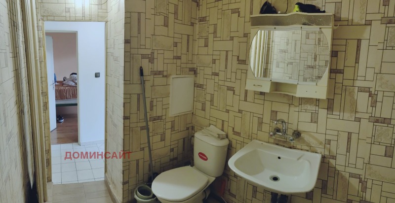 Дава под наем 3-СТАЕН, гр. Перник, Изток, снимка 15 - Апартаменти - 52690795