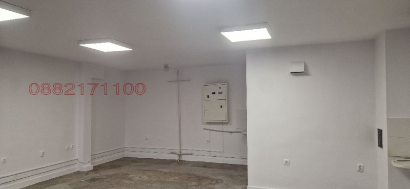 Дава под наем МАГАЗИН, гр. Пловдив, Тракия, снимка 8 - Магазини - 52781267