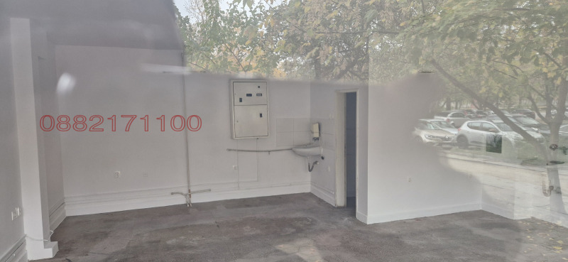 Дава под наем МАГАЗИН, гр. Пловдив, Тракия, снимка 2 - Магазини - 52781267