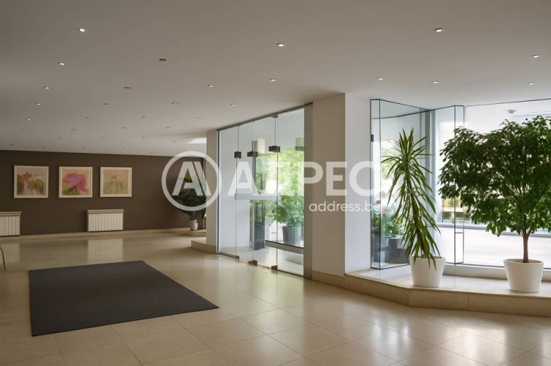 Kiralık  3+ yatak odası Sofia , Iztok , 160 metrekare | 35112671 - görüntü [15]