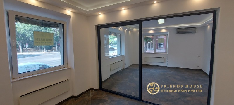 Издаје се  Канцеларија Варна , Центар , 50 м2 | 11781578 - слика [17]