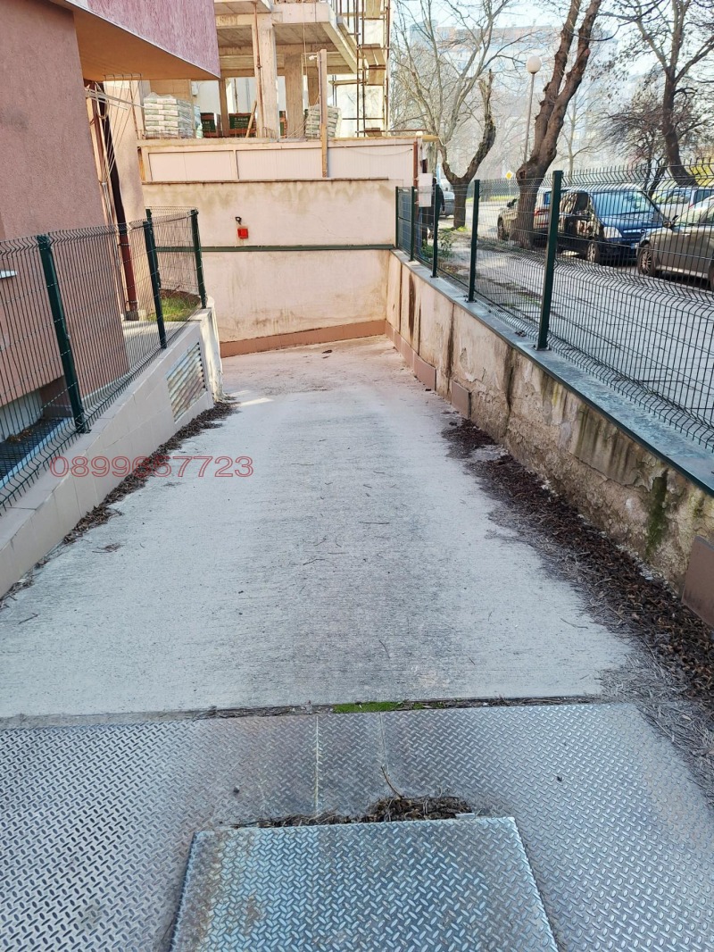 Дава под наем ГАРАЖ, ПАРКОМЯСТО, гр. София, Сухата река, снимка 3 - Гаражи и паркоместа - 52804014