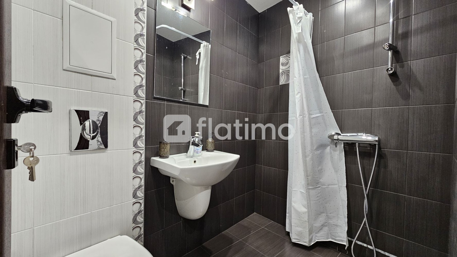 Дава под наем 2-СТАЕН, гр. София, Лозенец, снимка 8 - Апартаменти - 53796695