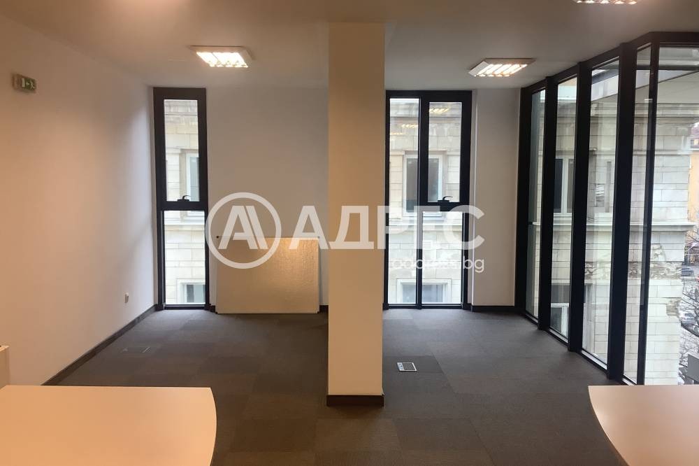 Дава под наем ОФИС, гр. София, Център, снимка 2 - Офиси - 56131102