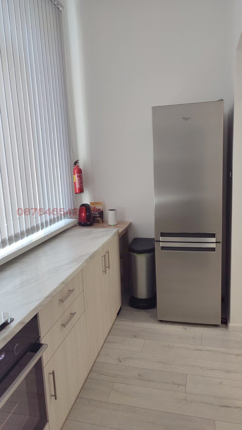 Дава под наем ЕТАЖ ОТ КЪЩА, гр. Варна, Център, снимка 6 - Етаж от къща - 52785238