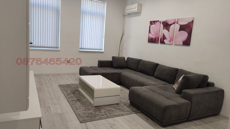 Дава под наем ЕТАЖ ОТ КЪЩА, гр. Варна, Център, снимка 2 - Етаж от къща - 52785238