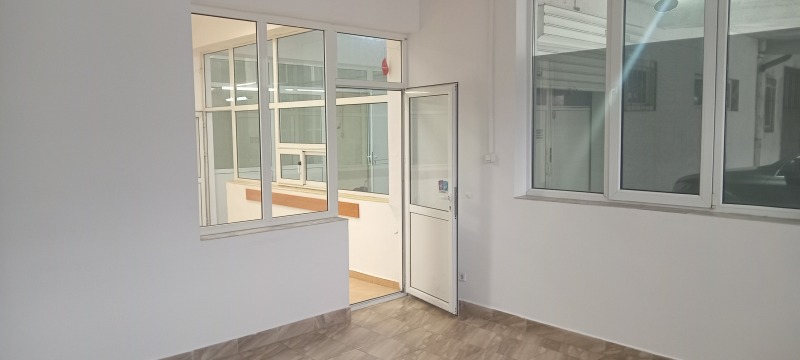 Дава под наем ПРОМ. ПОМЕЩЕНИЕ, гр. Пазарджик, Промишлена зона, снимка 9 - Производствени сгради - 53364752