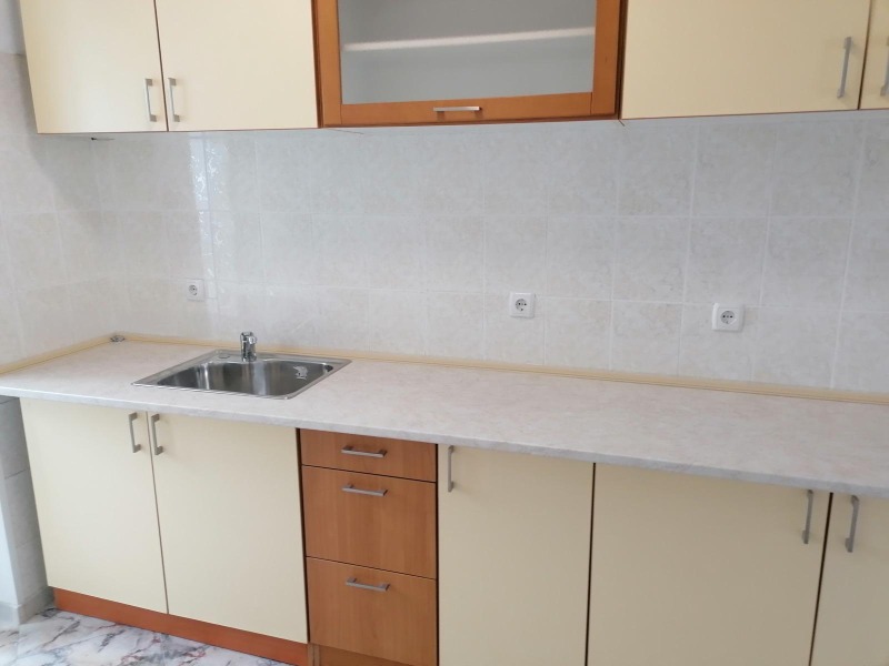 Til leje  2 soveværelser Plovdiv , Vastanicheski , 120 kvm | 60937740 - billede [3]