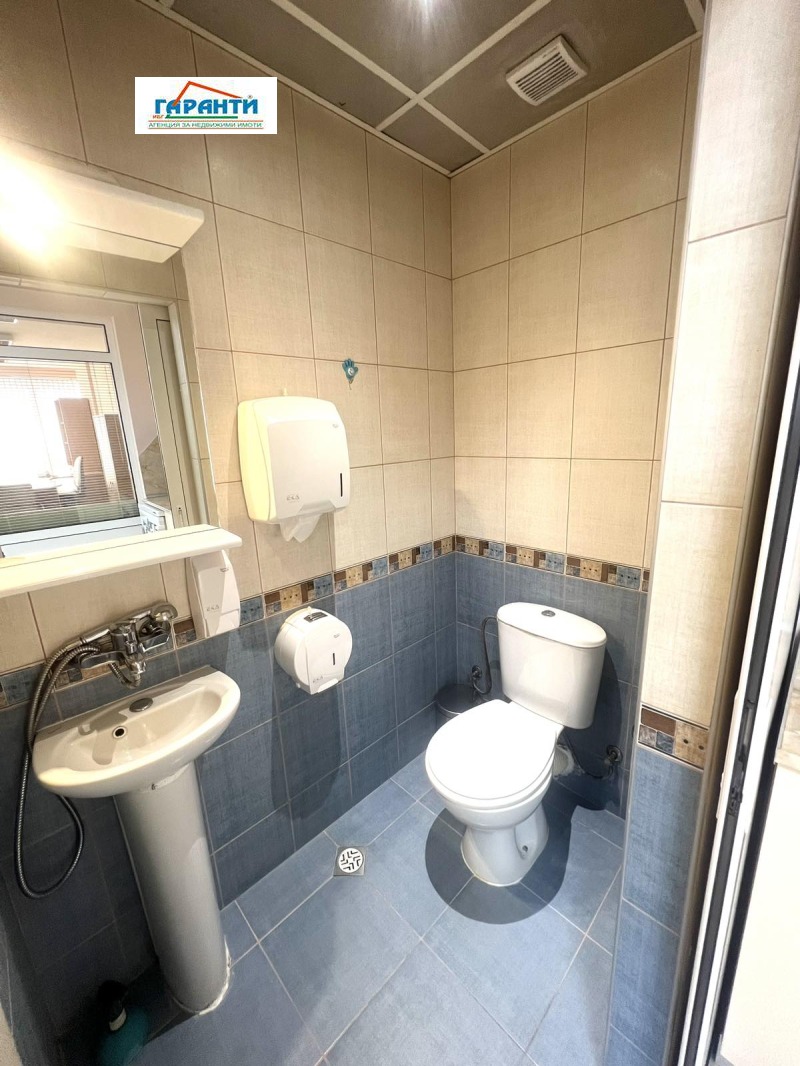 Da affittare  Ufficio Plovdiv , Karshiiaka , 73 mq | 39979378 - Immagine [7]