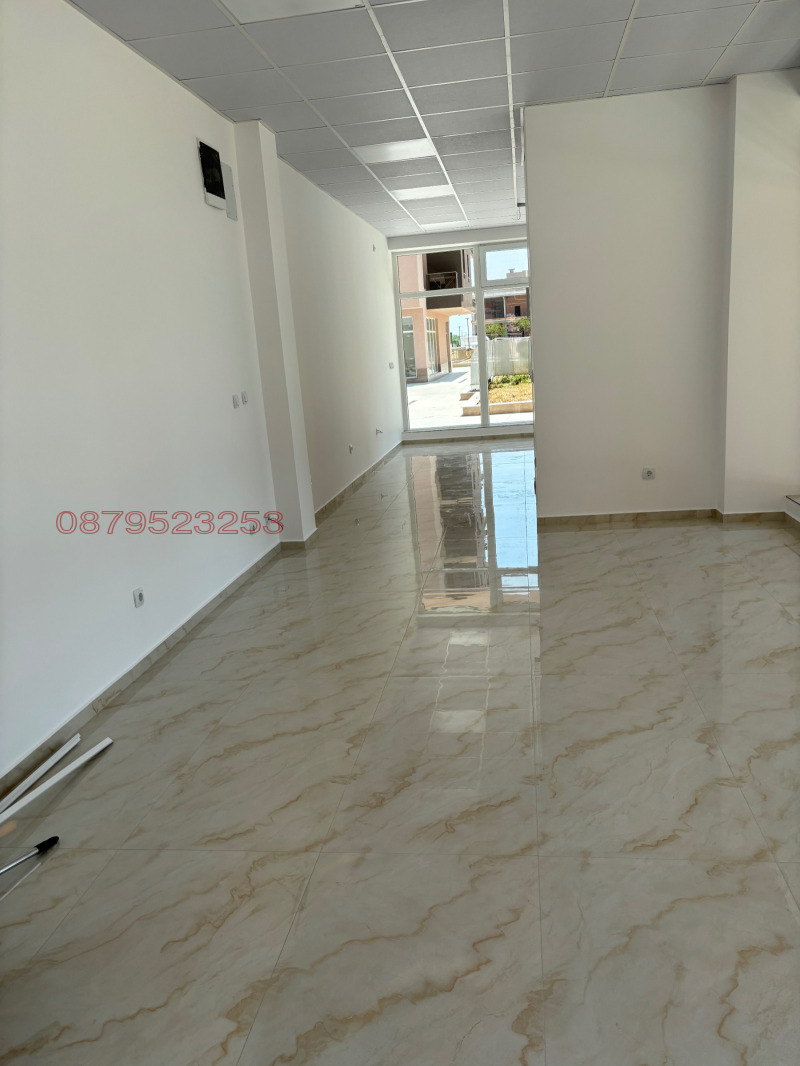 Дава под наем МАГАЗИН, гр. Пловдив, Христо Смирненски, снимка 6 - Магазини - 52785379