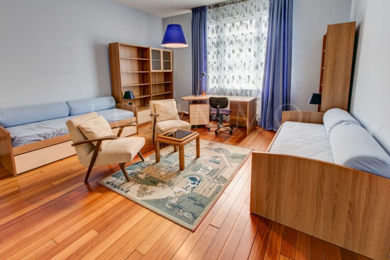 För uthyrning  2 sovrum Sofia , Centar , 129 kvm | 40397359 - bild [3]