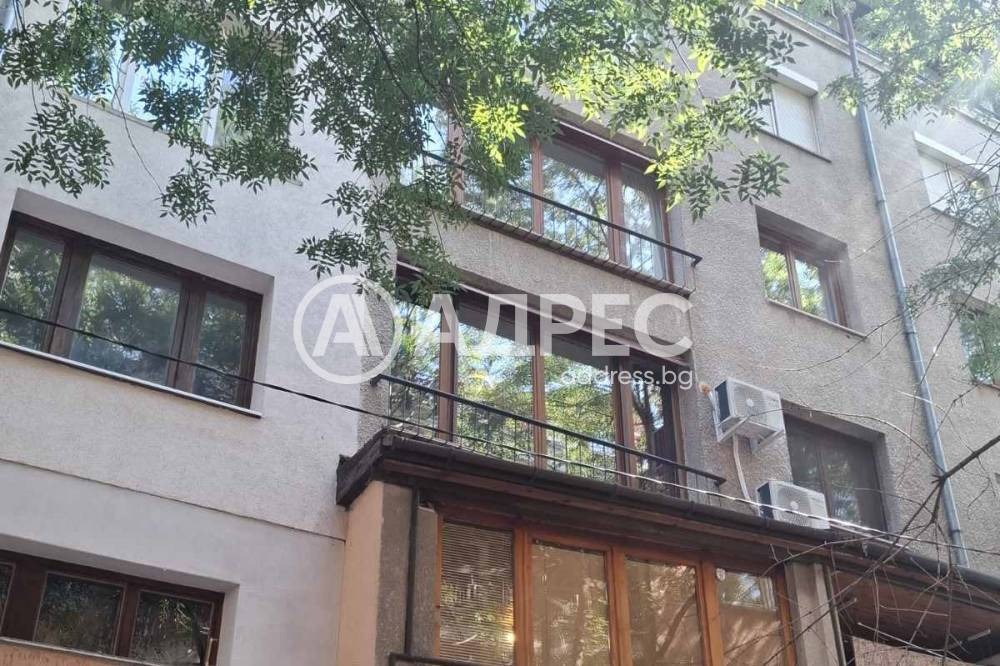 Дава под наем МНОГОСТАЕН, гр. София, Център