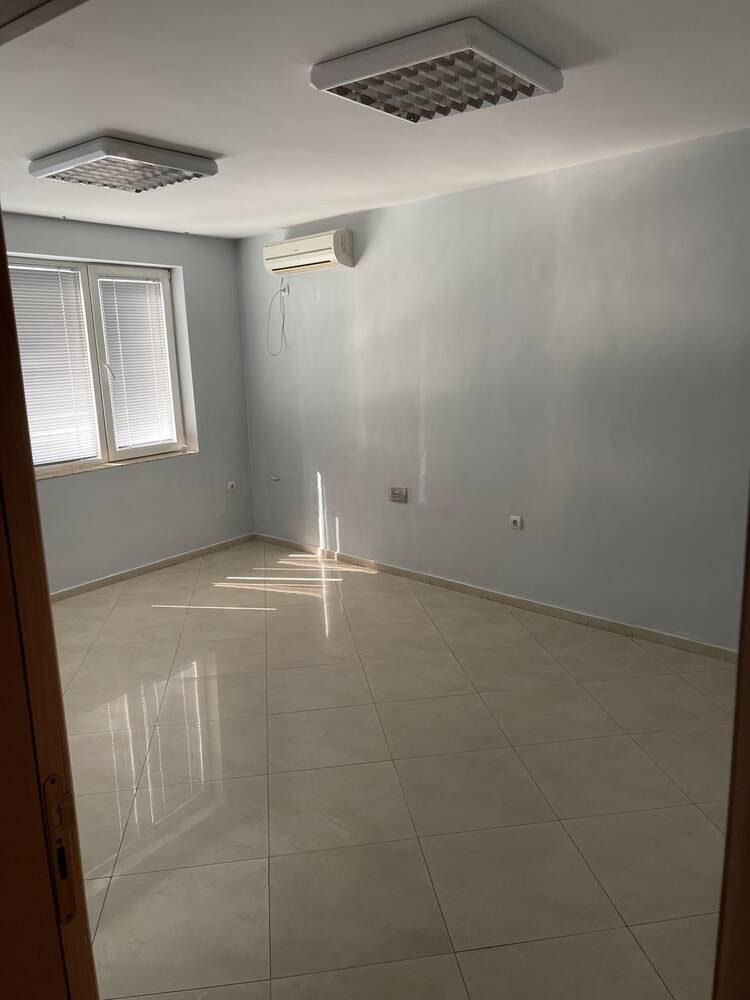 Дава под наем  Магазин град Бургас , Център , 25 кв.м | 36831840