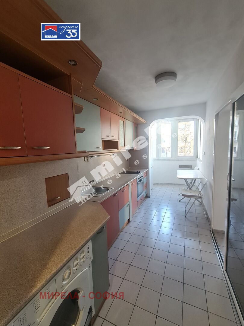 Дава под наем 4-СТАЕН, гр. София, Стрелбище, снимка 5 - Апартаменти - 53821921