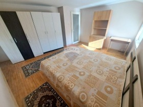 1 quarto Pogrebi, Varna 7