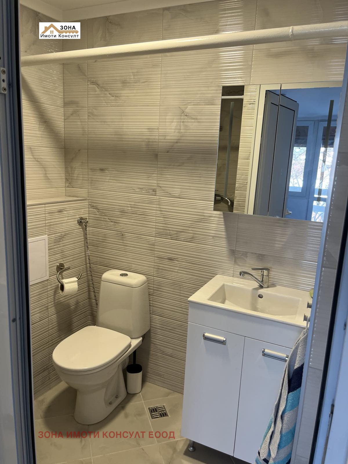 Дава под наем АТЕЛИЕ, ТАВАН, гр. София, Докторски паметник, снимка 9 - Апартаменти - 54037107