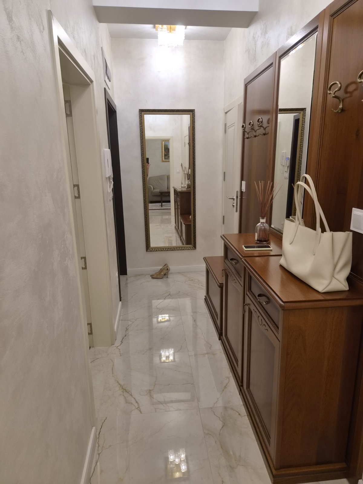 Дава под наем 3-СТАЕН, гр. София, Център, снимка 16 - Апартаменти - 56001696