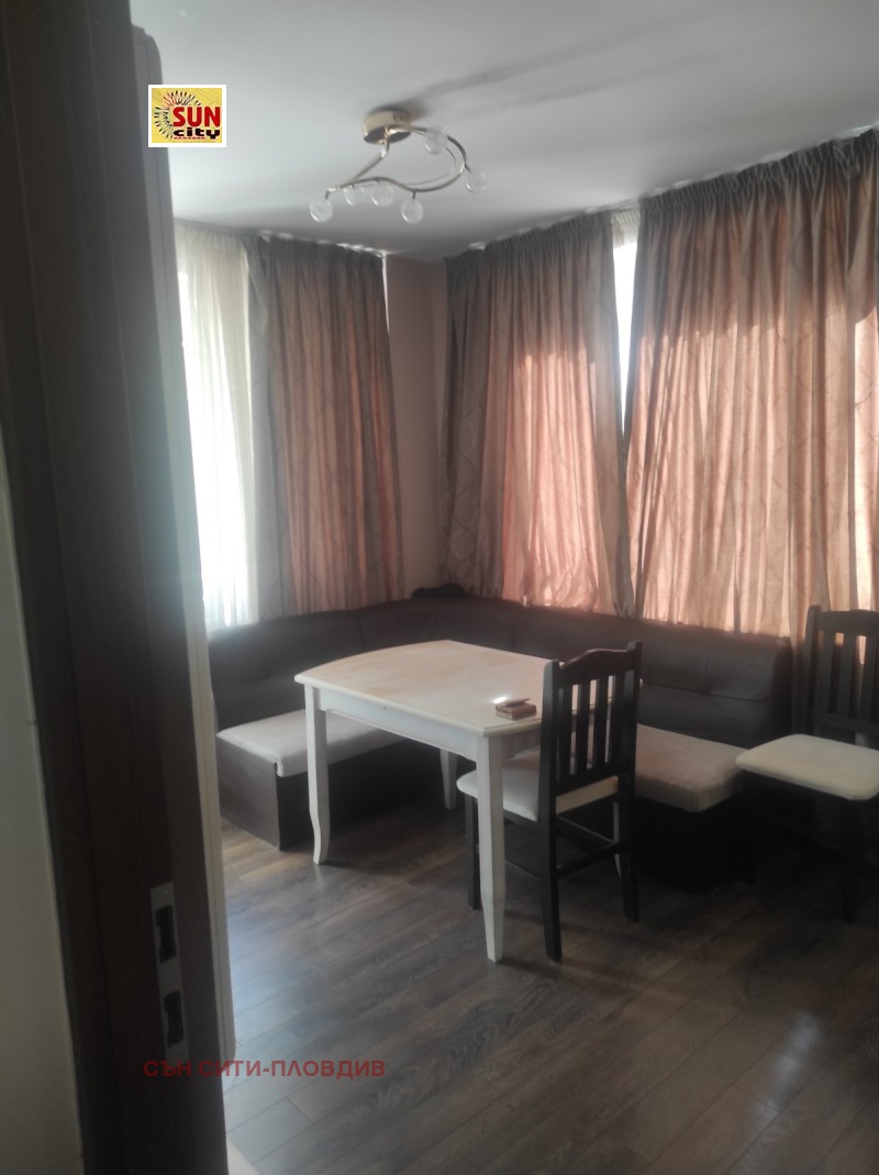 En renta  2 dormitorios Plovdiv , Kamenitsa 1 , 80 metros cuadrados | 62011117