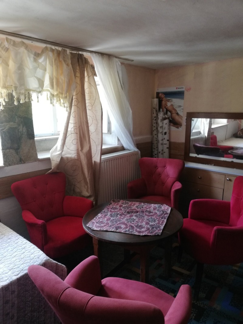 Дава под наем  Етаж от къща град Кърджали , Байкал , 50 кв.м | 72375932