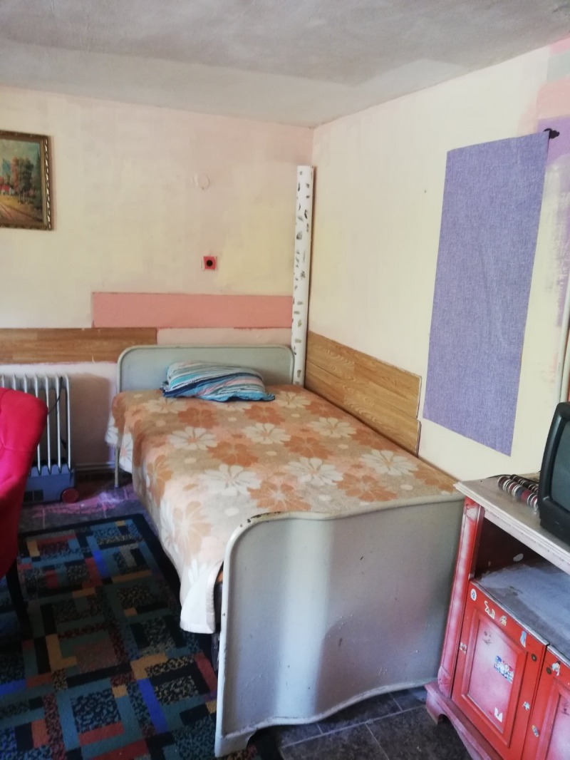 Дава под наем  Етаж от къща град Кърджали , Байкал , 50 кв.м | 72375932 - изображение [4]