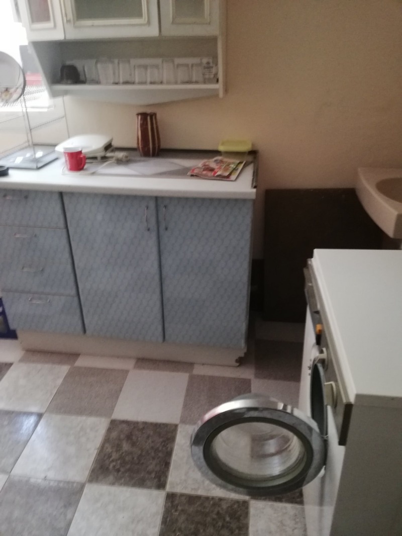 Дава под наем  Етаж от къща град Кърджали , Байкал , 50 кв.м | 72375932 - изображение [6]