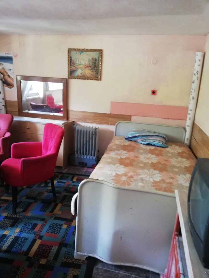 Дава под наем  Етаж от къща град Кърджали , Байкал , 50 кв.м | 72375932 - изображение [3]