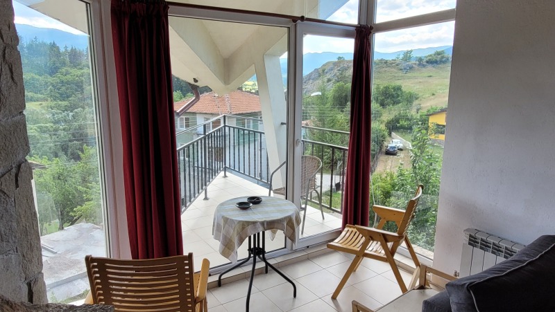 Дава под наем ВИЛА, с. Павелско, област Смолян, снимка 15 - Вили - 53483430