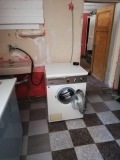 Под наем ЕТАЖ ОТ КЪЩА, град Кърджали, Байкал • 220 лв. / 112.48 € • 46109207 7
