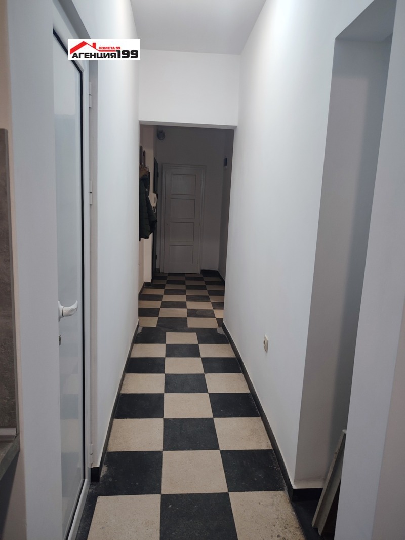 Дава под нем  4-стаен, град София, Център •  850 EUR • ID 51548185 — holmes.bg - [1] 
