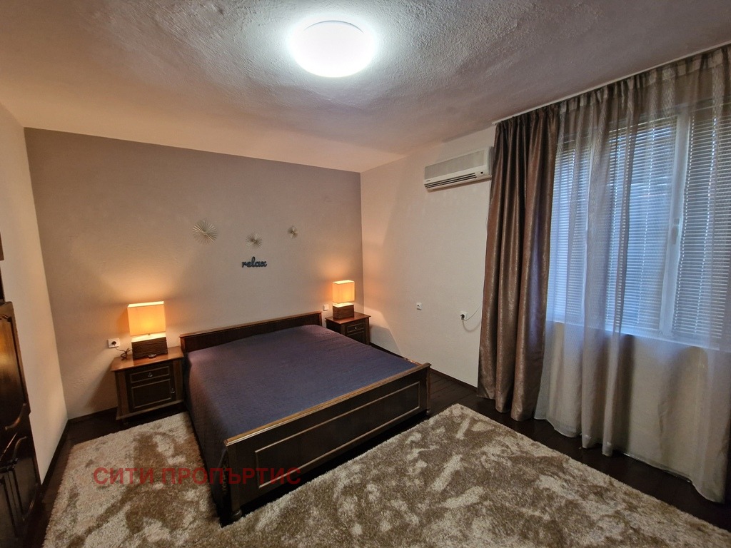 Дава под наем ЕТАЖ ОТ КЪЩА, гр. Благоевград, Широк център, снимка 6 - Етаж от къща - 53613251