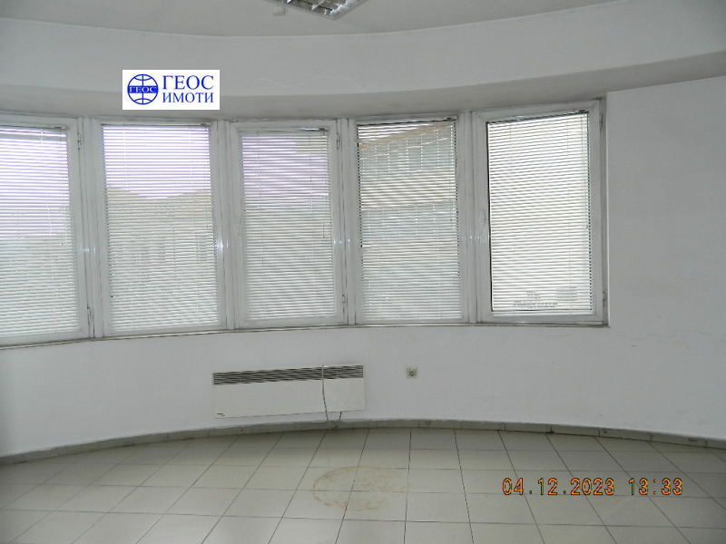 Дава под Наем ОФИС в град Смолян, Стар център - 340 кв.м / 2 040 € » 3 989.89 лв., ГЕОС ИМОТИ ЕООД