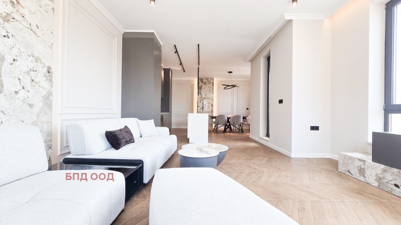 Do wynajęcia  3 sypialnie Sofia , Centar , 201 mkw | 79295779 - obraz [2]