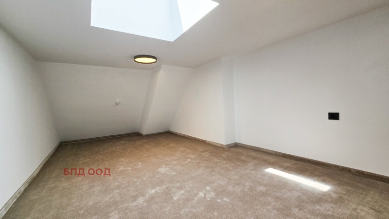 Do wynajęcia  3 sypialnie Sofia , Centar , 201 mkw | 79295779 - obraz [12]