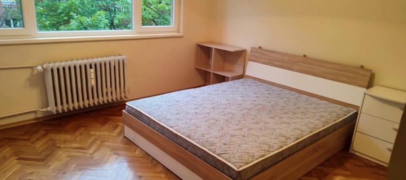 A louer  3 chambres Sofia , Borovo , 90 m² | 48968317 - image [2]