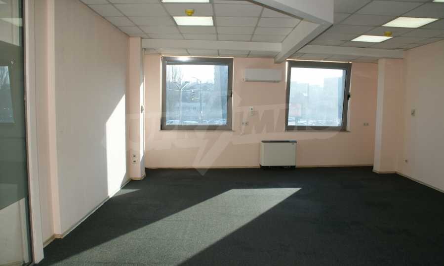 Дава под наем ОФИС, гр. София, Център