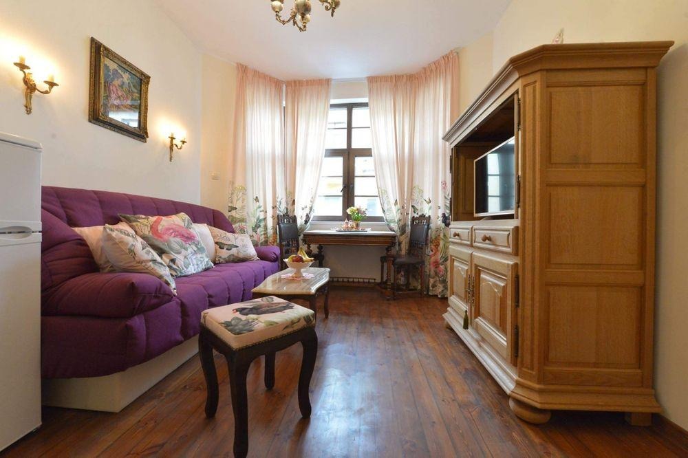 Дава под наем 2-СТАЕН, гр. Пловдив, Център