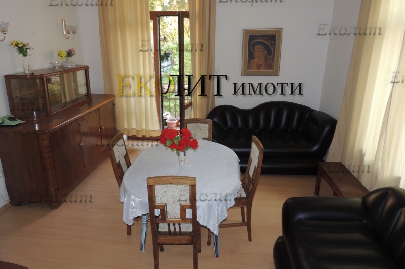 Дава под Наем ЕТАЖ ОТ КЪЩА в град София, Център - 110 кв.м / 750 € » 1 466.87 лв., ЕКОЛИТ ИМОТИ